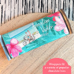 Tropical Teal, Wrapper, Rosa Bröllop Candy Pub Flygblad<br><div class="desc">Anpassa din egen etikett för choklad med choklad pub eller paket i bröllop med tropiskt teal med en skräddarsydd papper märkning. Tropisk rosa, plumeria-plumeriaetiketten är attraktiv med er egen formulering. Lägg till parets monogram på baksidan för att få en avslutande beröring. Använda den här personligens omslagsetikett för andra partiers favoritpåsar...</div>