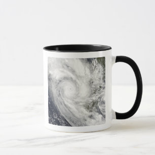 Tropisk Cyclone Fanele över Madagascar Mugg