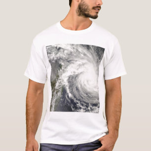 Tropisk Cyclone Ivan som att närma sig Madagascar Tee Shirt