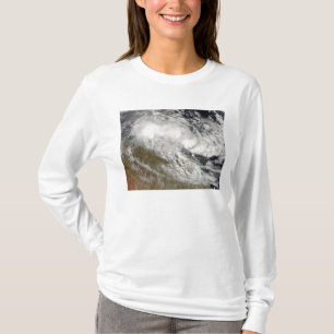 Tropisk Cyclone Olga över nordostliga Australien T Shirt