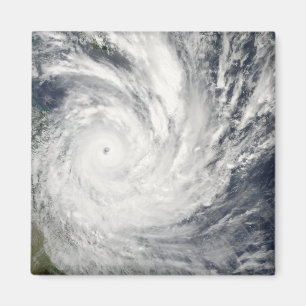 Tropisk Cyclone Yasi över Australien Magnet