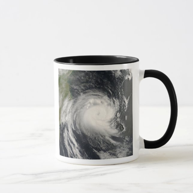 Tropisk cyklon Favio närmar sig Moçambique Mugg (Höger)