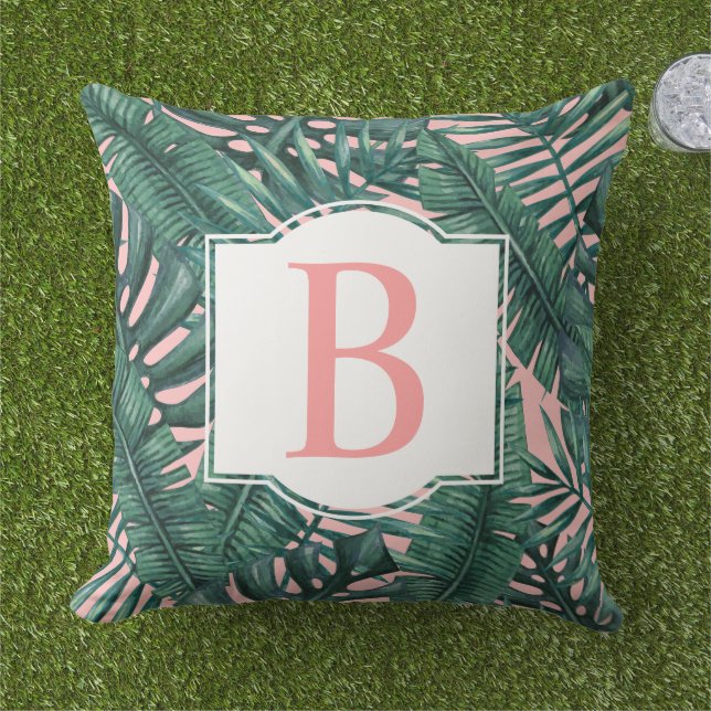 Tropisk Grönt Handflatan Lövs Coral Monogram Kudde (Gräs)