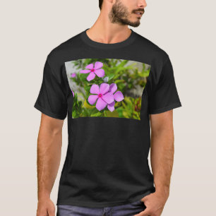 Tropisk klimatblomma med grönt löv för prin t shirt