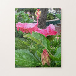 Tropisk Rosa Hibiscus Flower Camouflaged Lizard Pussel