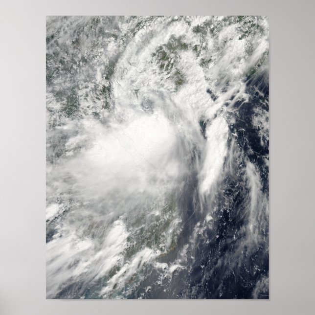 Tropisk storm Conson närmar sig Vietnam Poster (Framsidan)