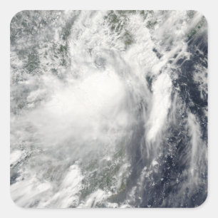 Tropisk storm Conson som att närma sig Vietnam Fyrkantigt Klistermärke