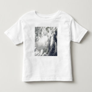 Tropisk storm Conson som att närma sig Vietnam Tee Shirt