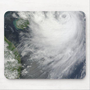 Tropisk storm Koppu som nearing landfall Musmatta