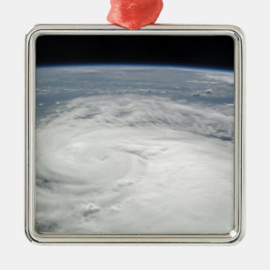 Tropisk stormFay 6 Julgransprydnad Metall