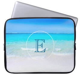 Tropisk strand med Turquise Sea Monogram Laptop Sleeve