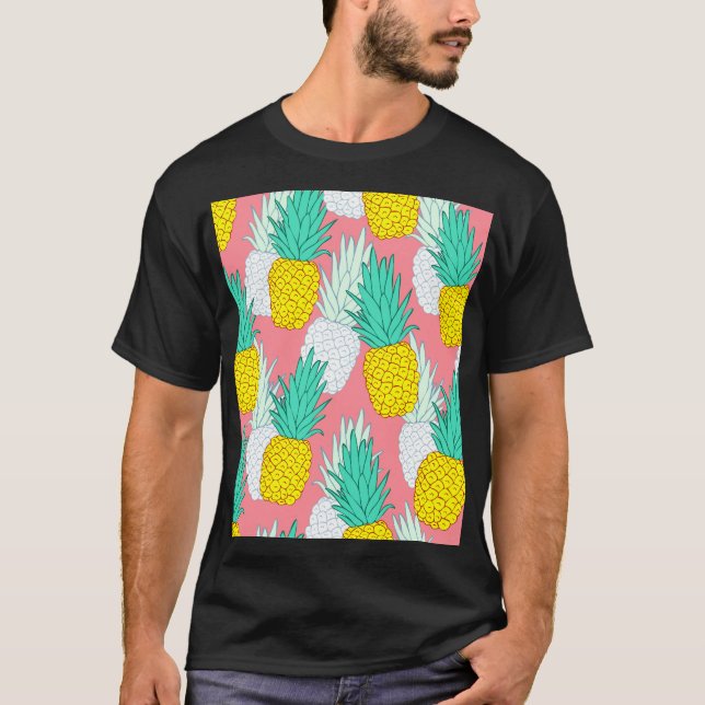 Tropiska ananas: Chic av röd Tecknad. T Shirt (Framsida)