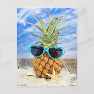tropiska ananas med solglasögon vykort