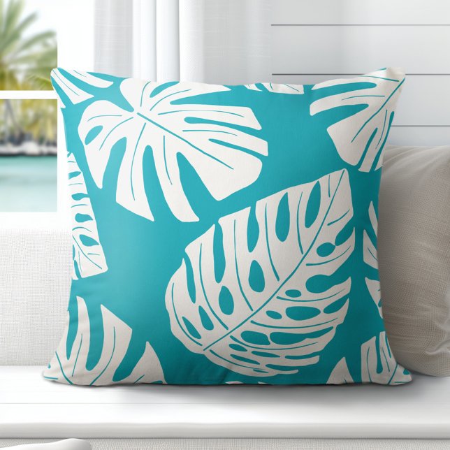 Tropiska Aqua Blue White Handflatan Monstera Löv Kudde (Elevate Your Décor: Discover our Gorgeous Coastal Throw Pillows by Totally Coast)