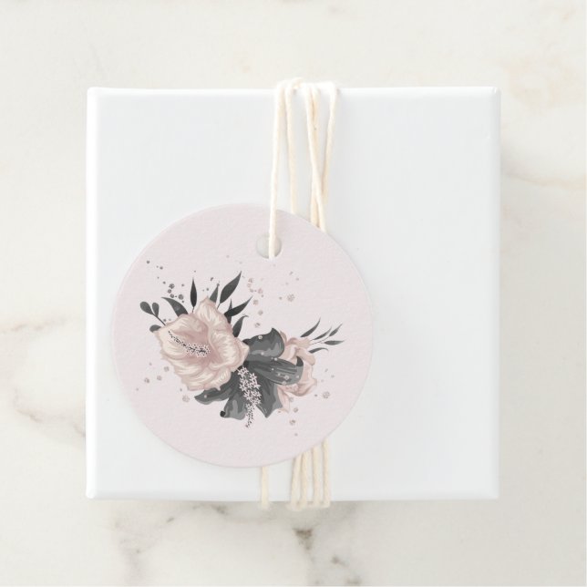 Tropiska blommor av dammig rosa grått gåvor etiketter (På plats)