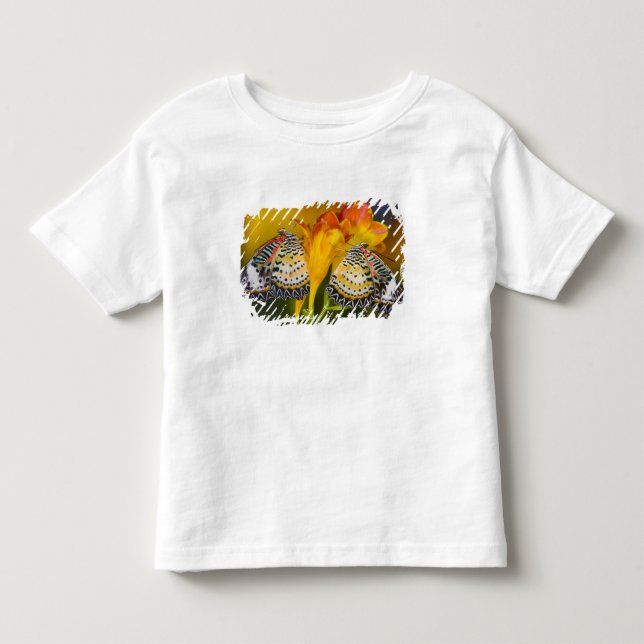 Tropiska fjärilstvillningar tee (Framsida)