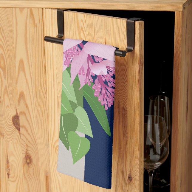 Tropiska Medinilla Rosa Flower på Mörk blått Kökshandduk (Thirds Fold)