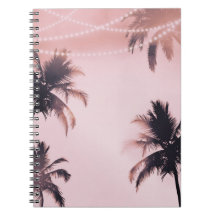 Tropiska Palmer & Ljus Rosa Strand Strandig Strand