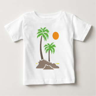 Tropiska palmer med sol på en liten ö iso t shirt