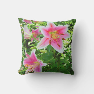 Tropiska Rosan Lilies och Grönt Löv Kudde