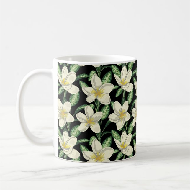 Tropiska sömlösa vitblommor från mönster grönten l kaffemugg (Vänster)