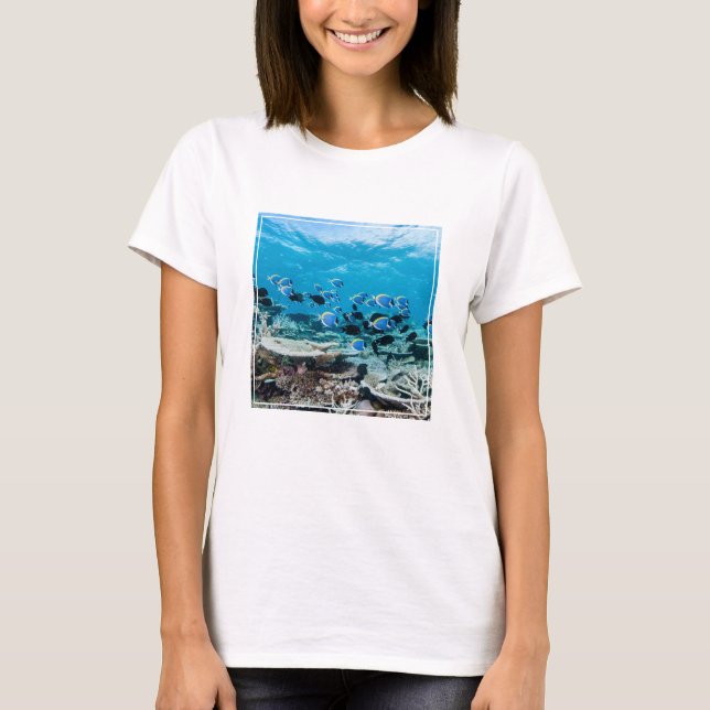 Tropiska stränder | Sturgeon Bland Coral T Shirt (Framsida)