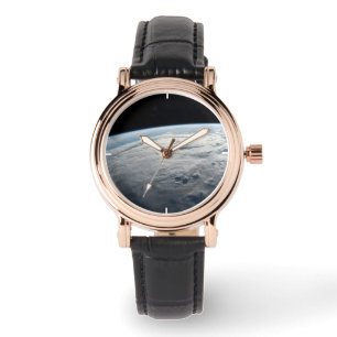 Tropiskt cyklon Idai ovanför Afrikans Kusten. Armbandsur