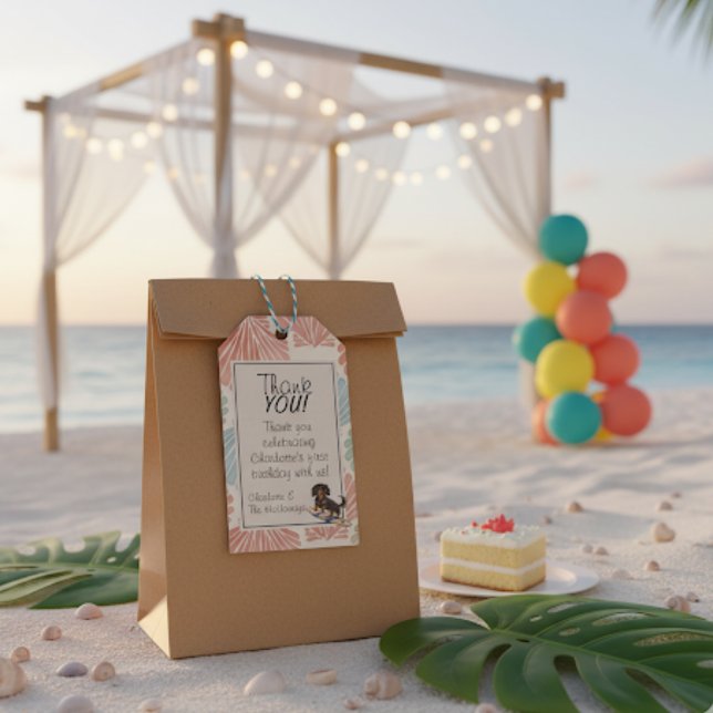 Tropiskt den stora Surfan Dachshund Birthday Presentetikett (Celebrate your little one’s special day with this Tropical The Big One Surf Dachshund Birthday!)