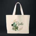 Tropiskt foliage Wandeine Grey Guld Bride Jumbo Tygkasse<br><div class="desc">Tropiskt Foliage-Trendig Greenery och Guld Wandedräkt Personlig Bride Tote bags - med tropisk löv-krans. En roligt som håller bröllop hela behov för bruden, i en fet färg palett med rik gröntar, emerald och guld. Den här designen är perfekt för en strand, destination eller sommartid i bröllop. Med känslan av ett...</div>