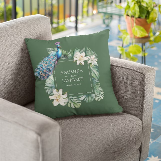 Tropiskt Indiskt Påfågel Blommigt Bröllop Kudde (Skapare uppladdad)