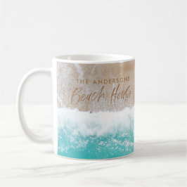 Tropiskt sandstrand, strandnära vinkara strandhus kaffemugg