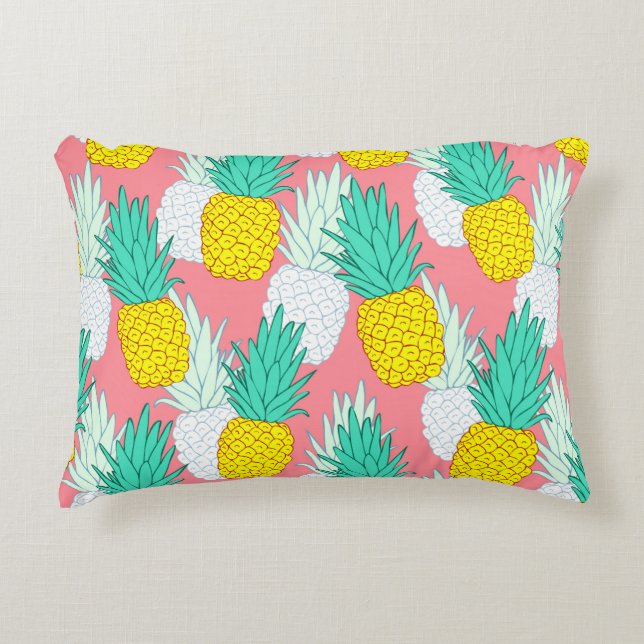 Tropiskt sömlöst mönster med exotiska ananas.  prydnadskudde (Framsidan)