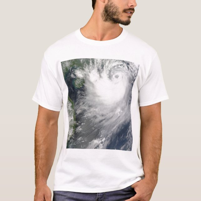 Tropiskt Storm Koppu nära landfall Tee Shirt (Framsida)