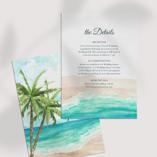 Tropiskt strand- och palmerbröllop Detaljerad info Inbjudningar (Tropical Beach and Palm Trees Wedding Details Card on a white table.)