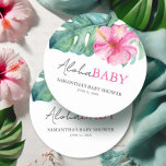 Tropiskt tema Baby Shower Underlägg Papper Rund<br><div class="desc">Denna charmerande uppsättning underlägg för babydusch är adorberad med ett känsligt gräns av tropiska hibiscus-blommor i mjuka rosa vattenfärger och lush monstera handflatan löv, vilket framkallar en anda av tropiska paradis. Med den stilistigt designade frasen "Aloha Baby" blandar dessa underlägg contemporary typografi med ett varmt välkomnande. Anpassa din uppsättning enkelt...</div>