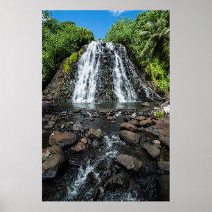 Tropiskt vattenfall i Kepirohi Poster