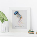 Tropiskt vattenfärgsjellyfish Motivational Poster<br><div class="desc">En inspirationskälla vid stil poster för sovrum, hemkontor och bostadsområden på ditt strandhem. Den här utskriften har min originalhandmålade vattenfärgsgeléfisk i skuggor blå med mitt citat "Var inte rädd för att dyka djupt" som är angivet i modern sans serif-typografi. Anpassa för att läsa spelar ingen roll som du gillar. Besök...</div>