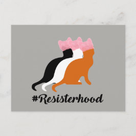 Trots detta har hon ett permanent uppehållstillstå vykort