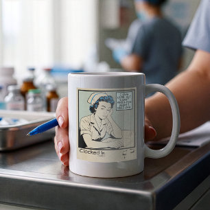 Trött sjuksköterska present för RN, LPN, vårdperso Kaffemugg