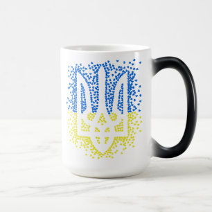 Trött tryzub-spridningshem i ukrainska emblem magisk mugg