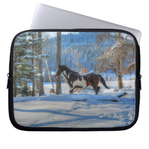 Trottingstift Färgstallion & Winter Snö Laptop Sleeve