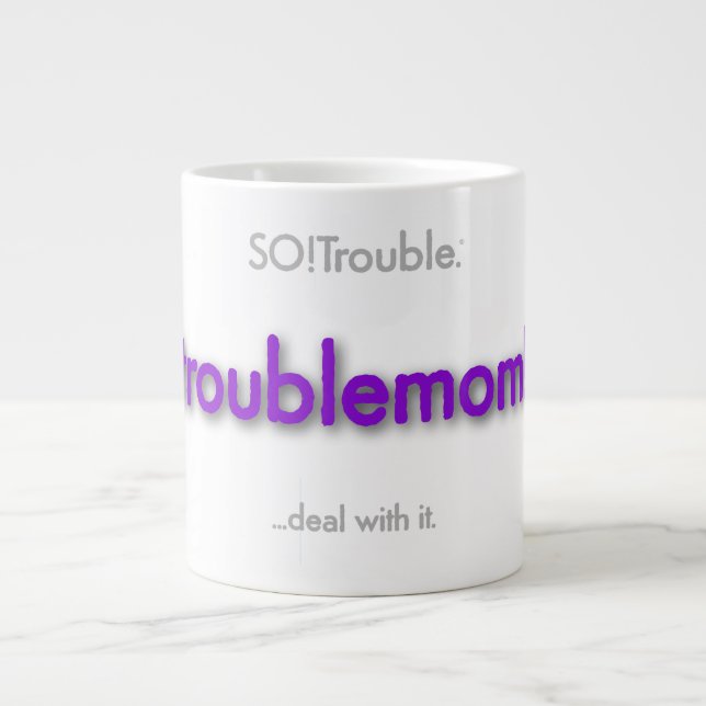 troublemom! - purple jumbo mugg (Framsidan)