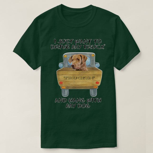 Truck Driving Dog Chesapeake Bay Retriever  T Shirt (Design framsida)