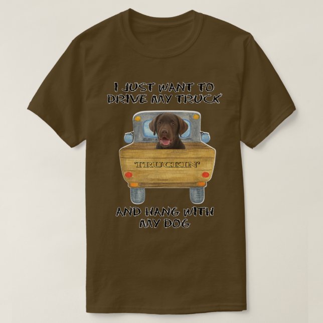 Truck Driving Dog Chocolate Labrador  T Shirt (Design framsida)