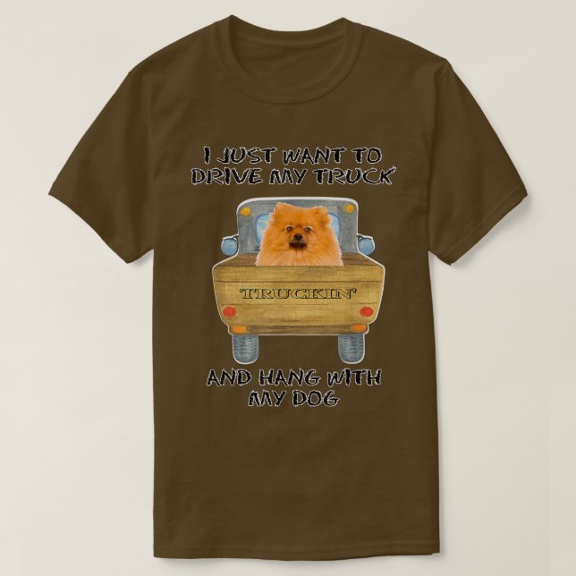 Truck Driving Dog Pomeranian  T Shirt (Design framsida)