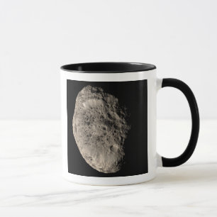 True färgmosaiken av Saturns måne Hyperion Mugg