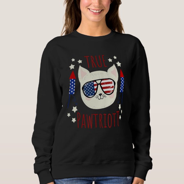 True Pawtriot American Flag July 4th Fireworks Pat T Shirt (Framsida)