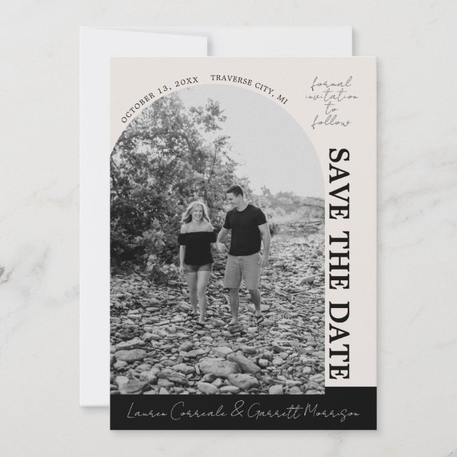 True Simplicit 3 Modern Beige & Black Spara Datumet (Framsida)