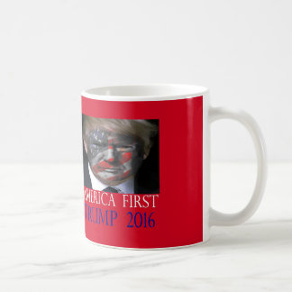 TRUMF AMERIKA FÖRSTA 2016 kaffemugg