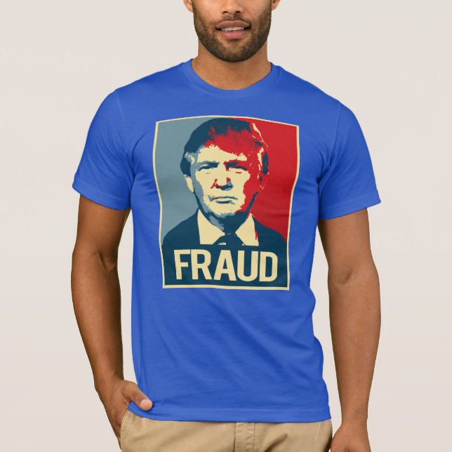 TRUMF ÄR ETT BEDRÄGERI T-SHIRT (Framsida)